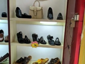 世尊鞋业广州品牌折扣工厂店 一站式重庆服装鞋帽箱包购物体验